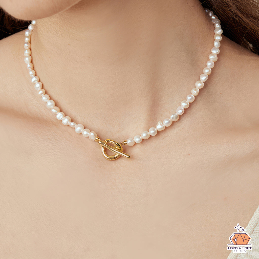 Abbott Lyon T-Bar Pearl Necklace – 18K Gold Plated with Freshwater Pearls